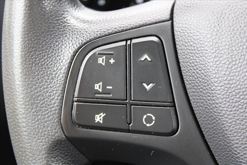 Hyundai i10 1,0 i  NOVÉ V ČR,1.MAJITEL - fotka 14 z 21