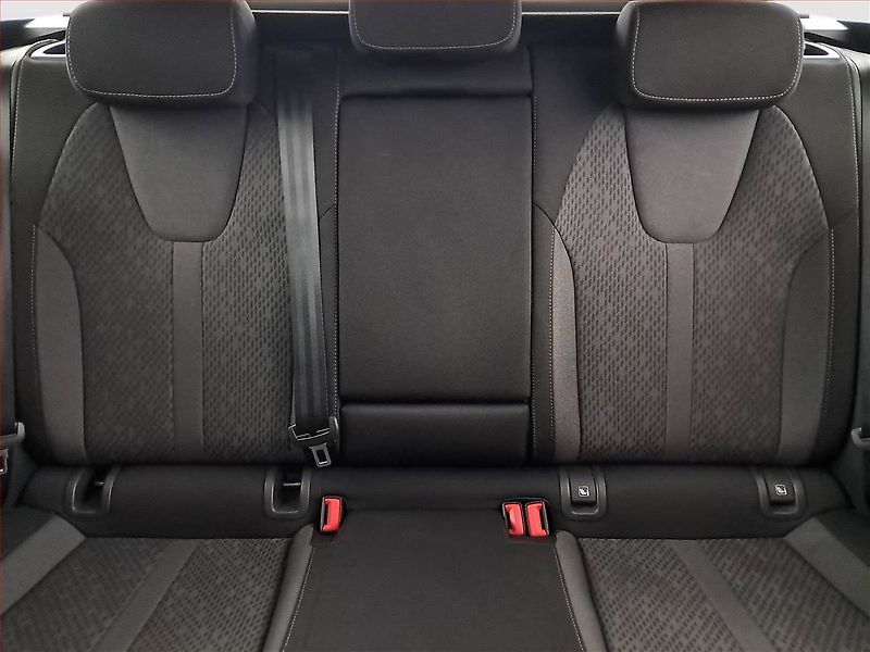 Škoda Octavia (2023) 1.5 TSI e-tec - fotka 10 z 17