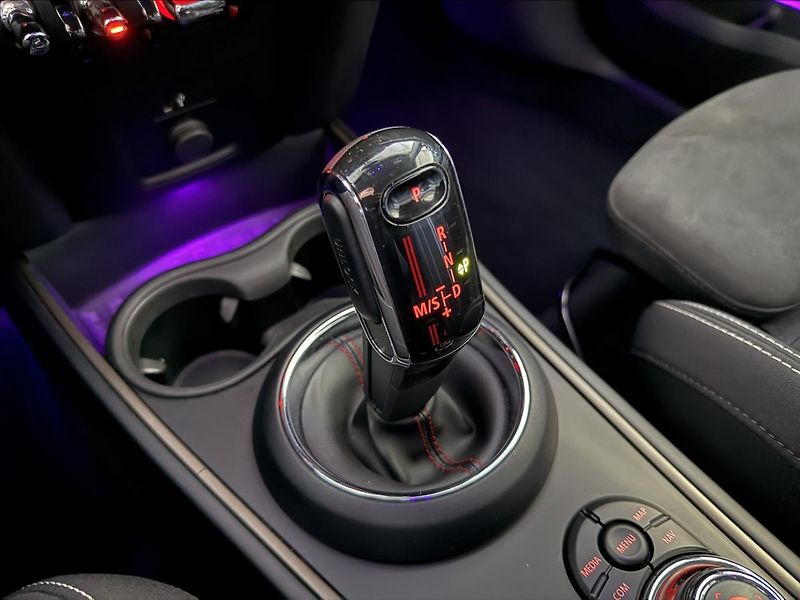 Mini Countryman 2,0   JCW,ALL4,225KW,ČR,F60 - fotka 27 z 34