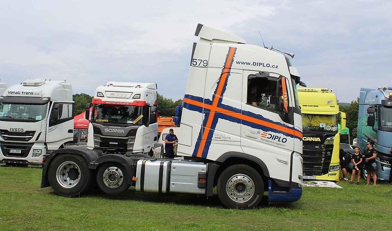 Unikátní Škoda RTO 706 – přepravník plachetnic.