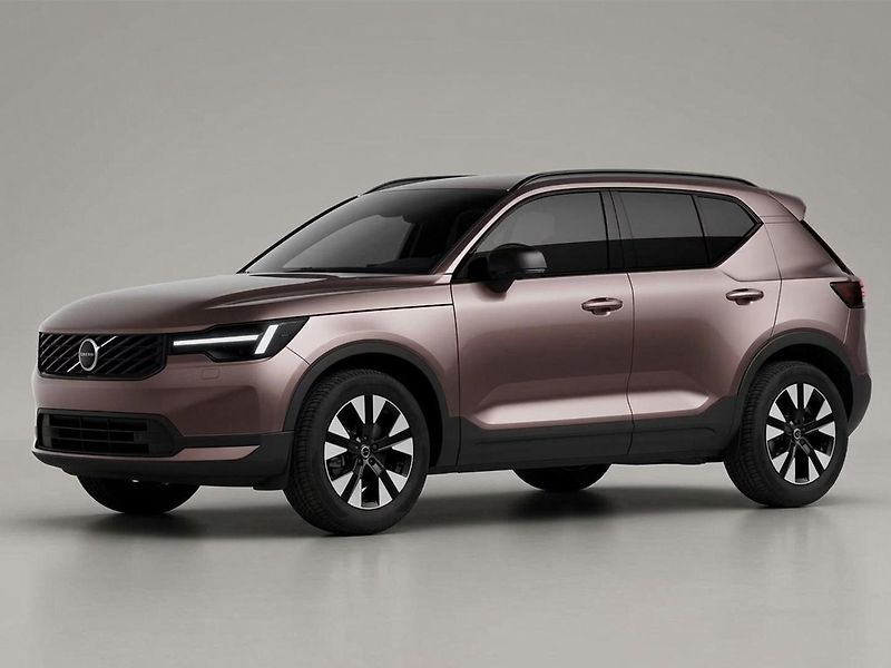 Volvo XC40 (2026) B4 PLUS DARK  - fotka 2 z 17