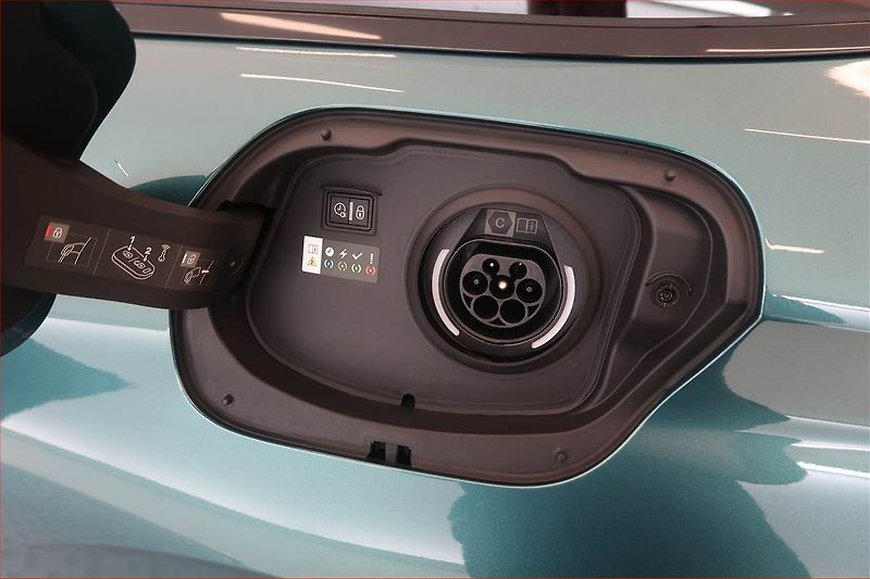 Peugeot 308 (2022) Allure Hybrid 180, Automat - fotka 21 z 21