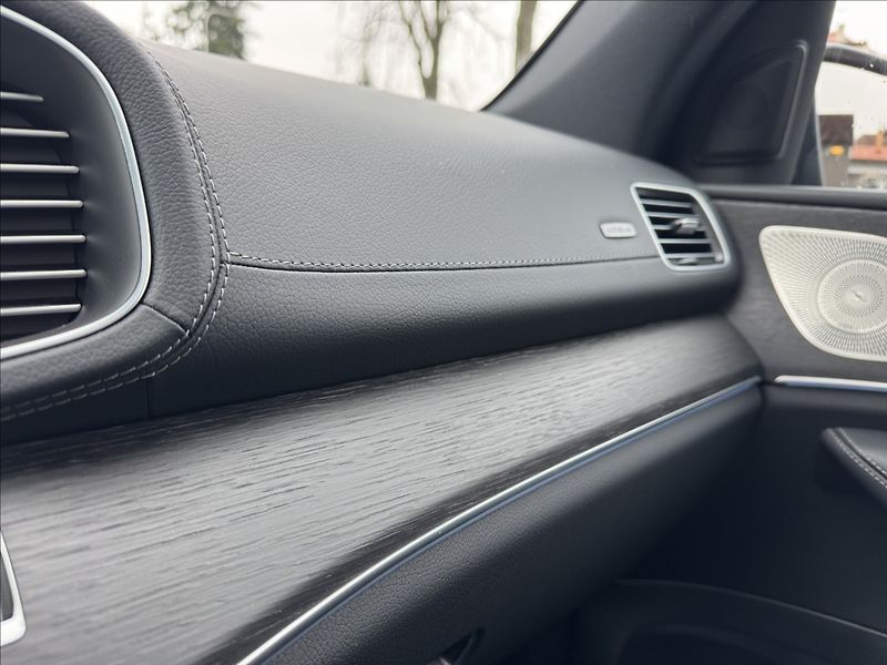 Mercedes-Benz GLS 450d AMG 4Matic - fotka 24 z 40