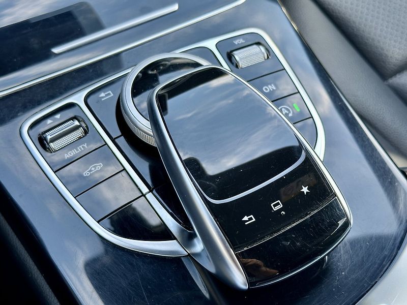 Mercedes-Benz Třídy C (2015) 220 BluTEC kombi - fotka 27 z 30