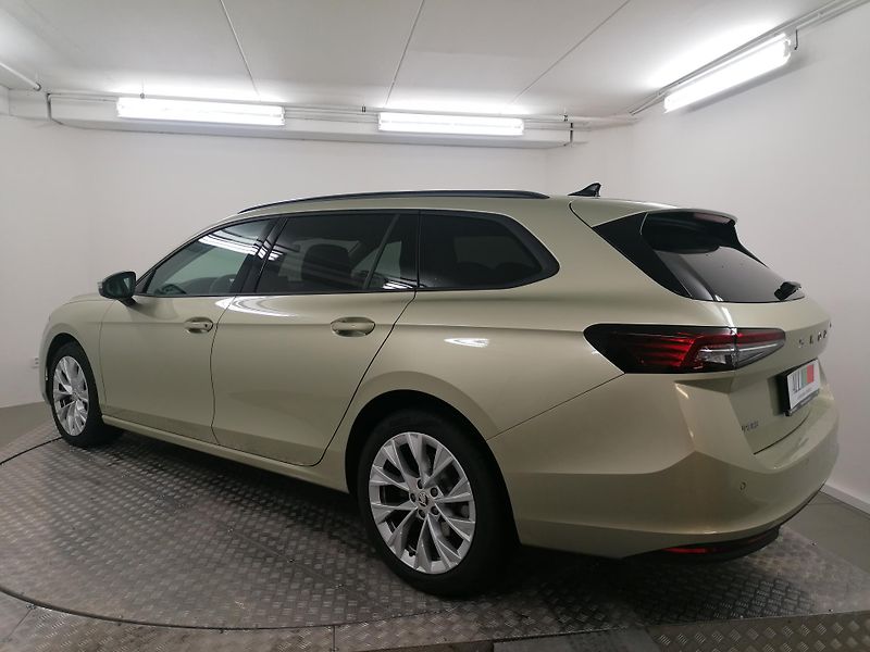 Škoda Superb 2,0 TDI AUT SELECTION 1.MAJ.ČR - fotka 3 z 18