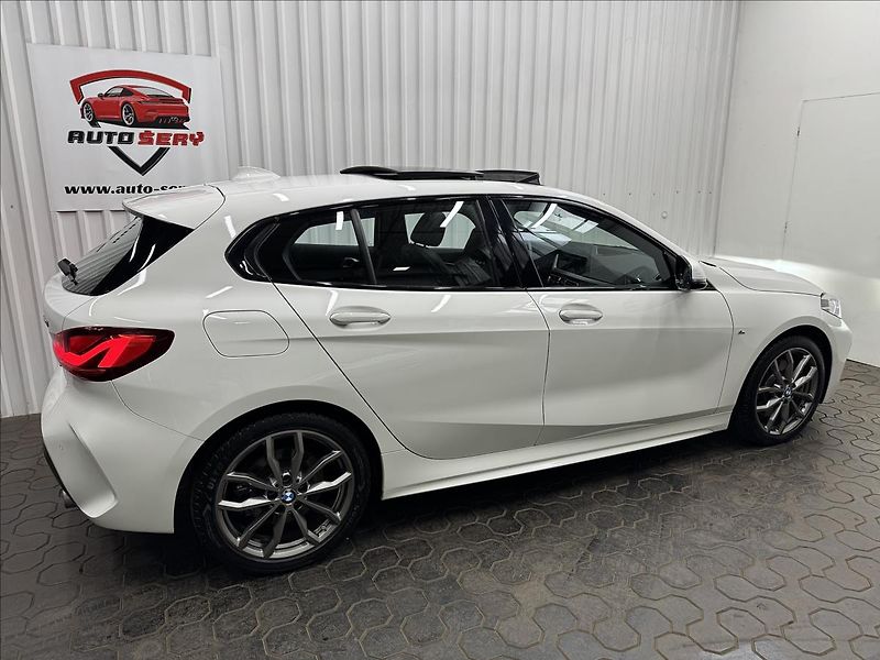 BMW Řada 1 120i M Sport Virtual Pano LED - fotka 9 z 47