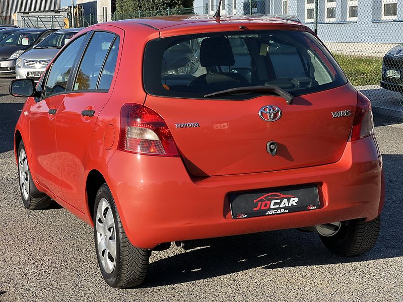 Toyota Yaris 1.0i 51KW KLIMA PŮVOD ČR  - fotka 7 z 38