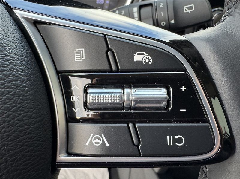 Kia Ceed 1,6 CRDi SW FRESH DPH 1.maj ČR - fotka 33 z 50
