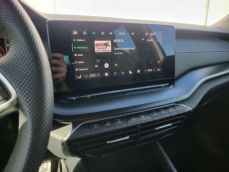 Škoda Octavia Sportline 1,5TSI 110kW - fotka 20 z 34