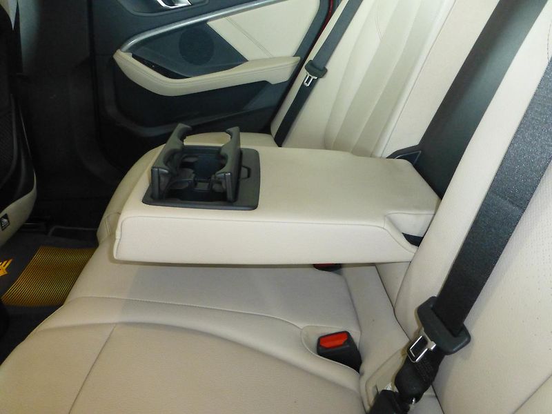BMW Řada 2 (2021) 1,5I*FULL VYBAV*PŮVOD ČR-1 MAJ - fotka 17 z 29