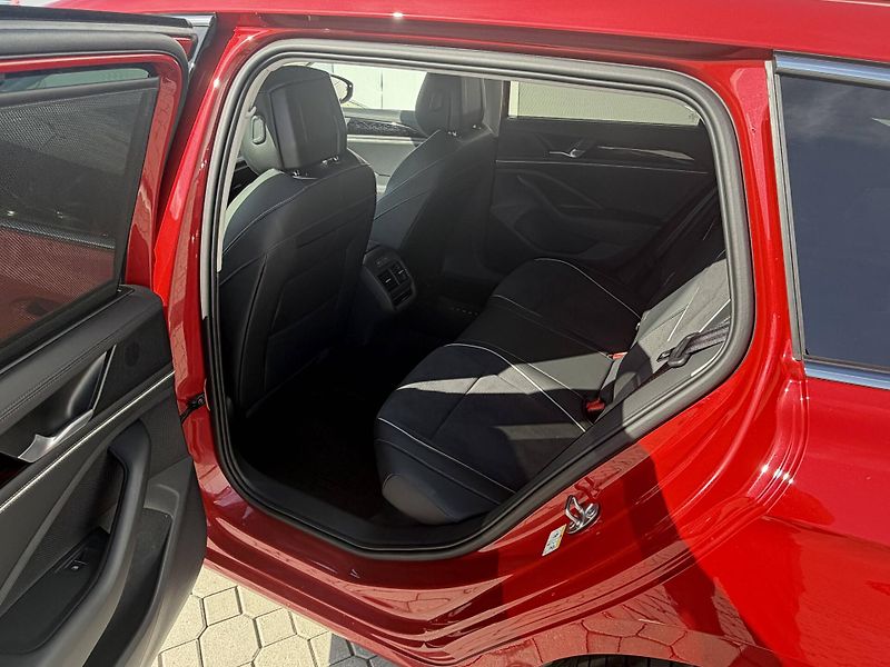 Volkswagen Passat (2026) Elegance DSG mHEV 1,5eTSI - fotka 21 z 25