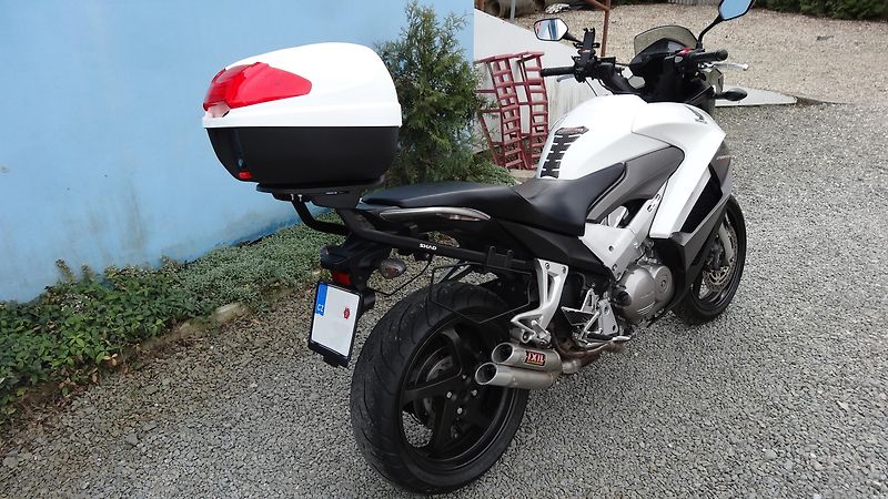 Honda VFR 800 X Crossrunner ABS - fotka 2 z 11