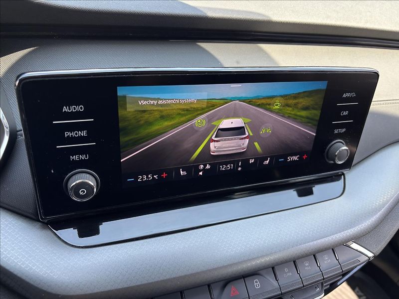 Škoda Octavia 2,0 TDI 85kW Ambition - fotka 34 z 38