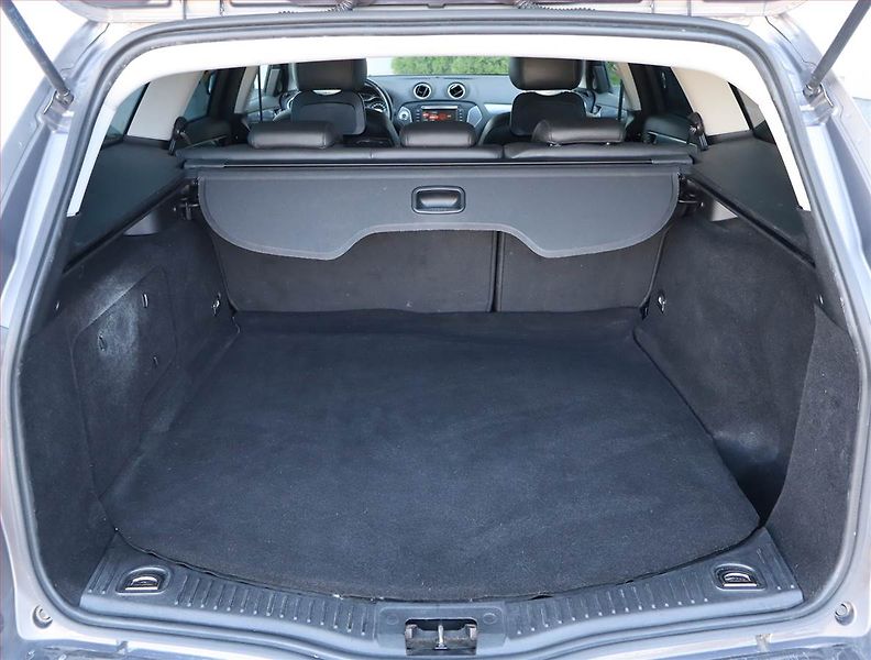 Ford Mondeo (2011) 2.2 TDCi, Automat, Serv.kniha - fotka 14 z 17