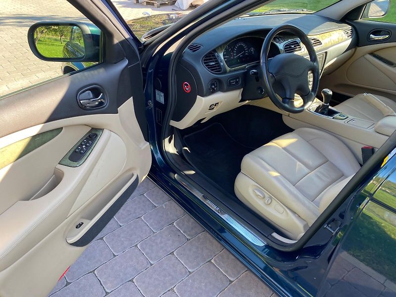 Jaguar S-Type (2001) 3.0 /175kW - fotka 23 z 29