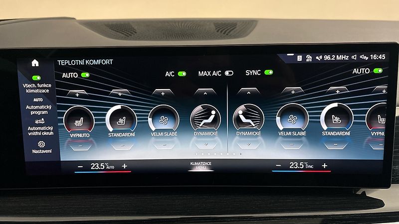 BMW X7 40i AUT xDrive M-paket - fotka 29 z 37