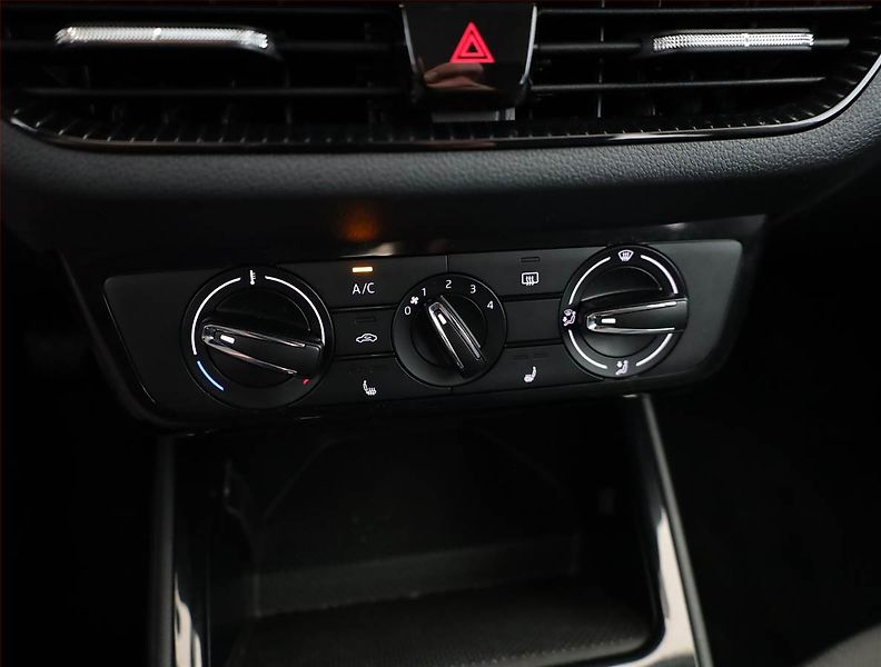 Škoda Fabia (2023) Ambition Plus 1.0, ČR,1.maj - fotka 10 z 16