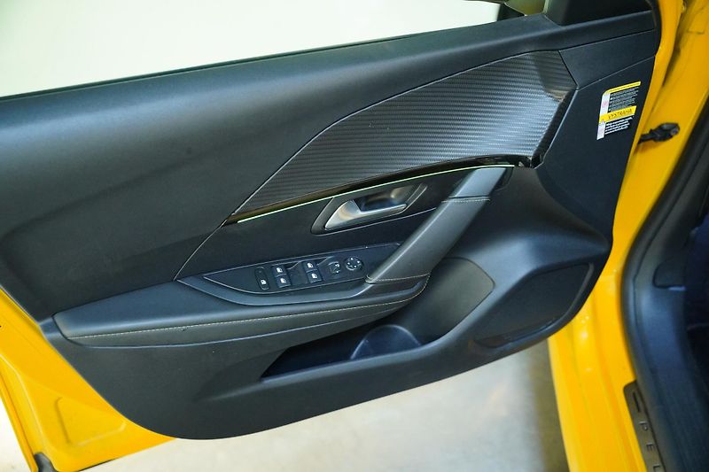 Peugeot 208 - fotka 12 z 29