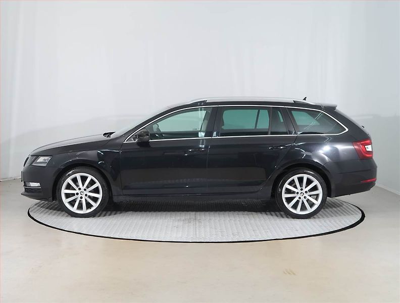 Škoda Octavia (2018) Style Plus 2.0 TDI, Automat - fotka 3 z 18