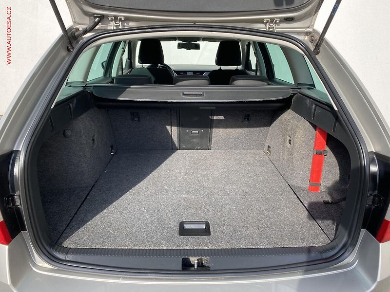 Škoda Octavia (2016) 1.6 TDi, Joy, DSG, bixen - fotka 7 z 18