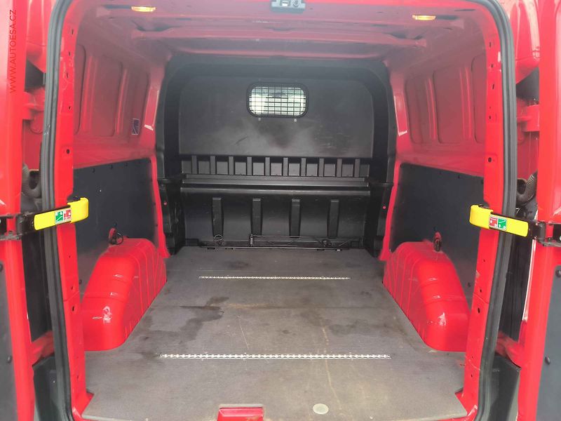 Ford Transit Custom (2017) 2.0TDCi L2 6míst, Trend - fotka 7 z 18