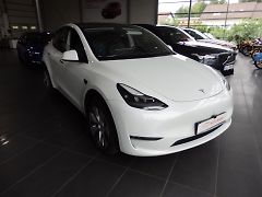 Tesla Model Y (2023) Long Range AWD AT DualMotor - fotografie inzerátu
