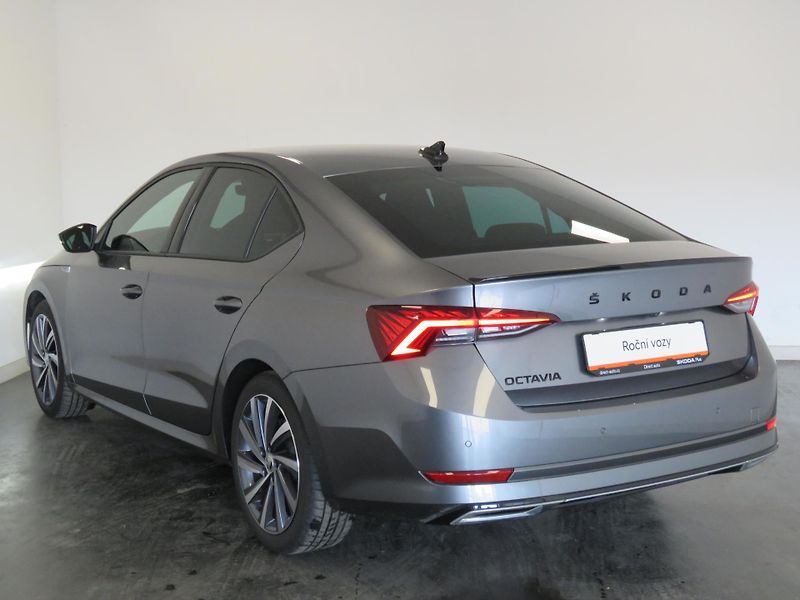 Škoda Octavia - fotka 8 z 25