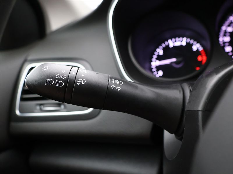 Renault Mégane 1,6 SCe 84kW Life Grandtour CZ - fotka 17 z 32