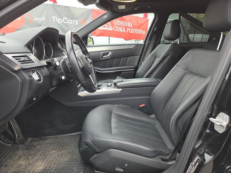 Mercedes-Benz Třídy E (2013) 350BLUETEC 4MATIC splátky všem - fotka 8 z 12