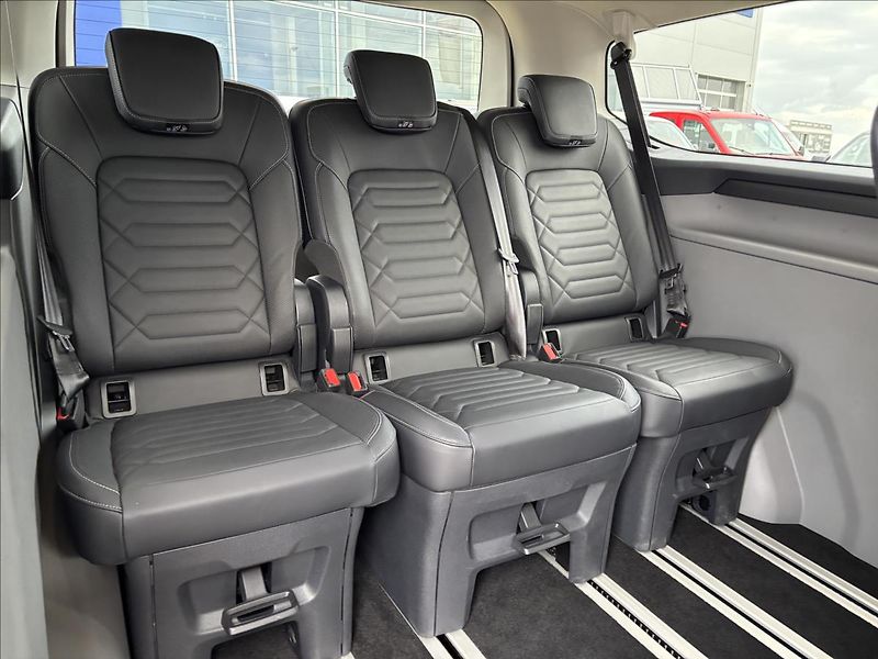 Ford Tourneo Custom 2,0 125kW Titanium X AWD L2 - fotka 19 z 48