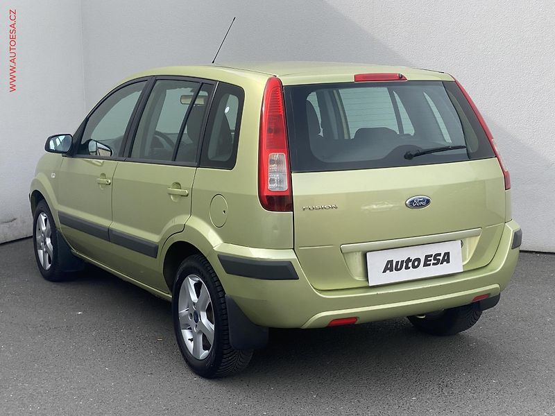 Ford Fusion (2007) 1.4i, ČR, AC, STK 6/2028 - fotka 6 z 14
