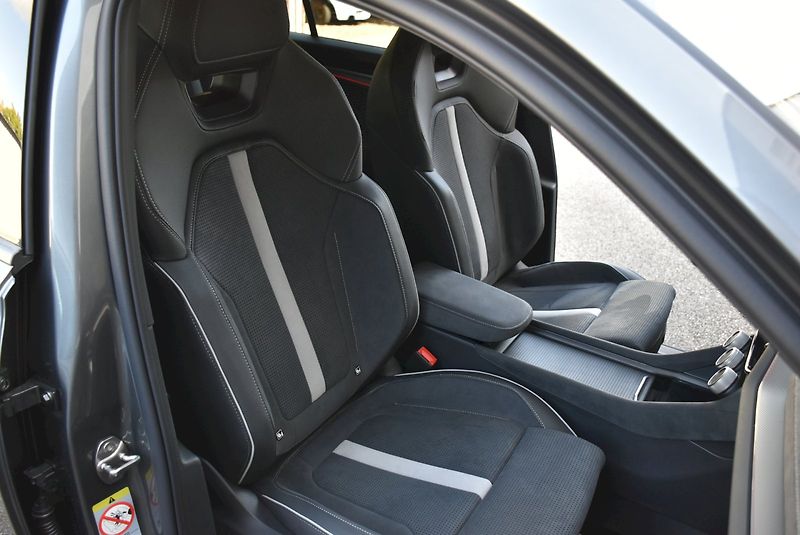 Škoda Kodiaq (2025) SPORTLINE 4X4 TD 142/2.0 A7A - fotka 36 z 43