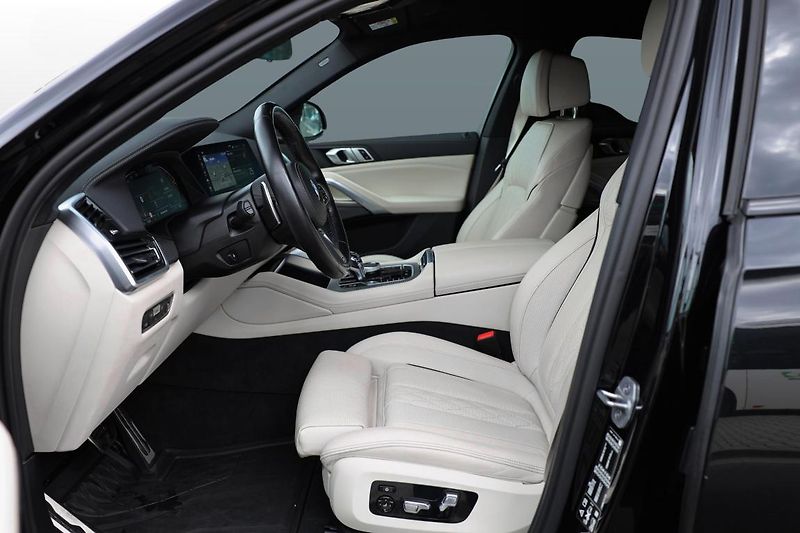 BMW X6 xDrive30d - fotka 9 z 23