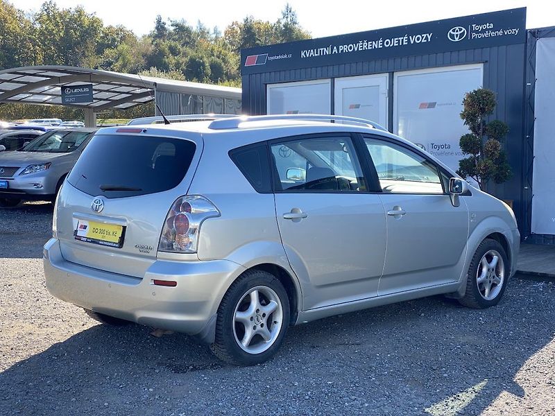 Toyota Corolla Verso 1.8i, ČR, automat, 2x kola - fotka 7 z 15