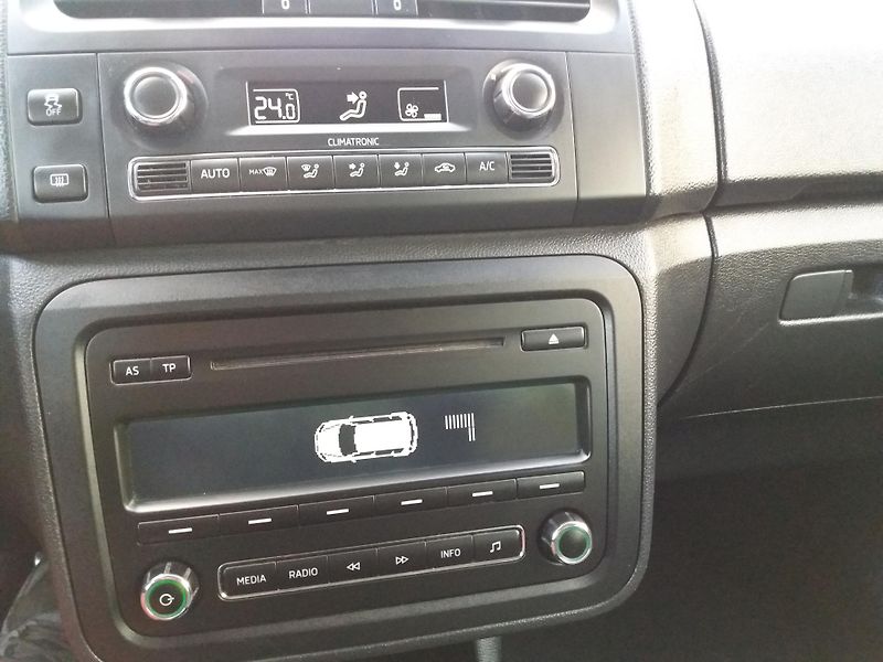 Škoda Roomster 1.2TSi,63kW,ESP,DIG.KLIM,VÝHŘE - fotka 14 z 25