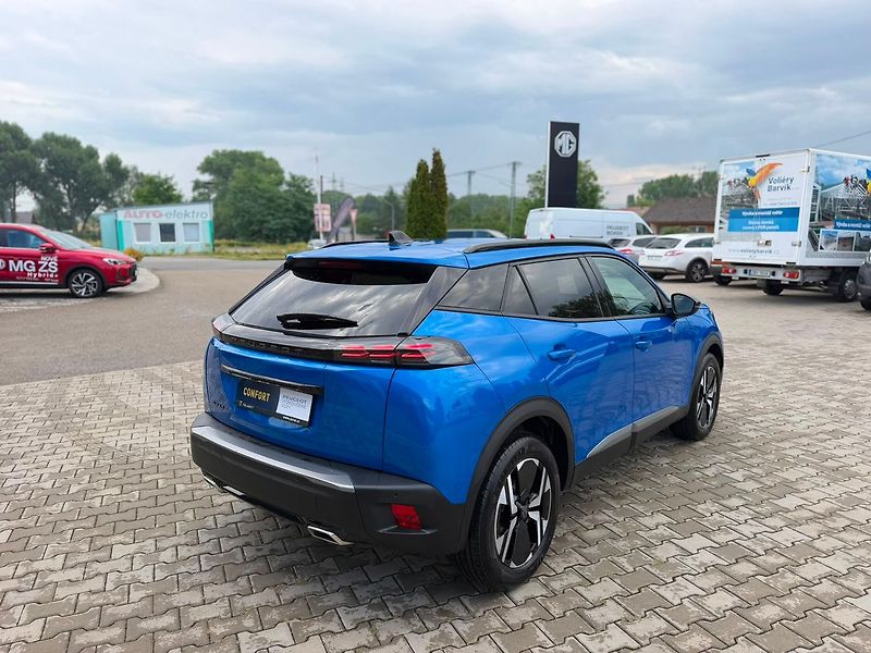 Peugeot 2008 ALLURE Pack 1.2PT 130 EAT8 - fotka 4 z 29