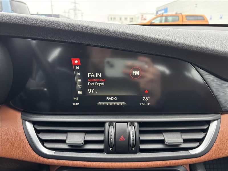 Alfa Romeo Giulia 2,2 JTDm 132kW 180 MT Super - fotka 30 z 37