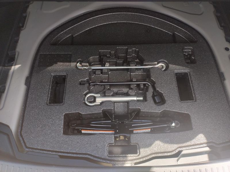 Toyota Corolla (2026) SD 1.8 FHEV Comfort TECH - fotka 14 z 15