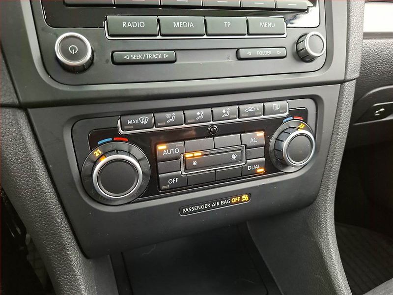 Volkswagen Golf (2010) 1.2 TSI, Tempomat - fotka 15 z 17