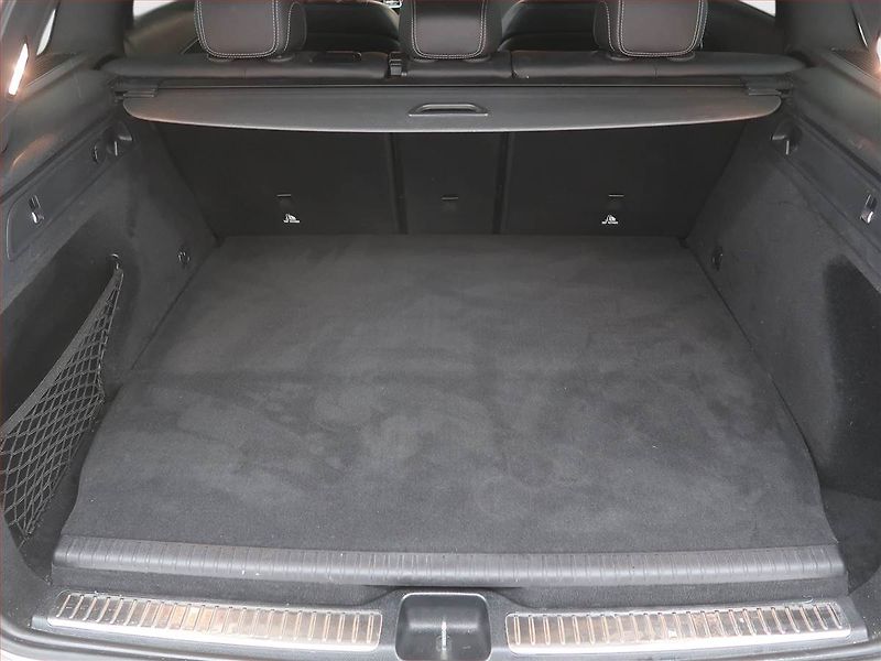 Mercedes-Benz GLC (2022) 300 de 4MATIC - fotka 14 z 23