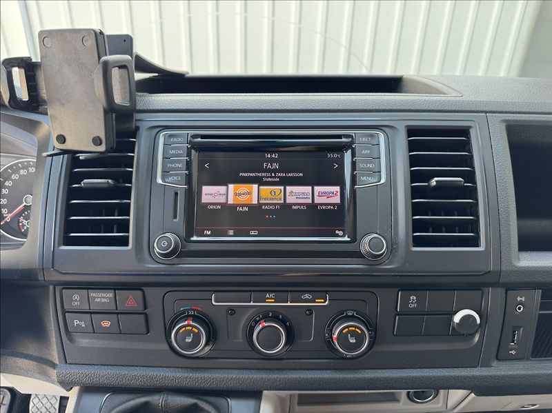 Volkswagen Transporter 2,0 TDI 4MOT LONG DPH 1.maj ČR - fotka 42 z 50