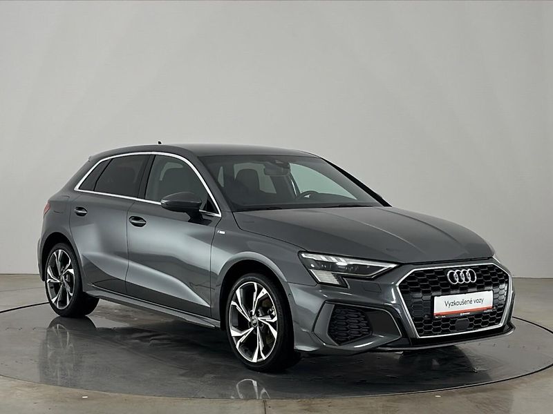 Audi A3 S-Line Sportback - fotka 14 z 30