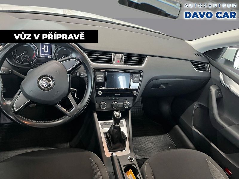 Škoda Octavia 1,6 TDI 85kW Ambition DPH CZ - fotka 5 z 12