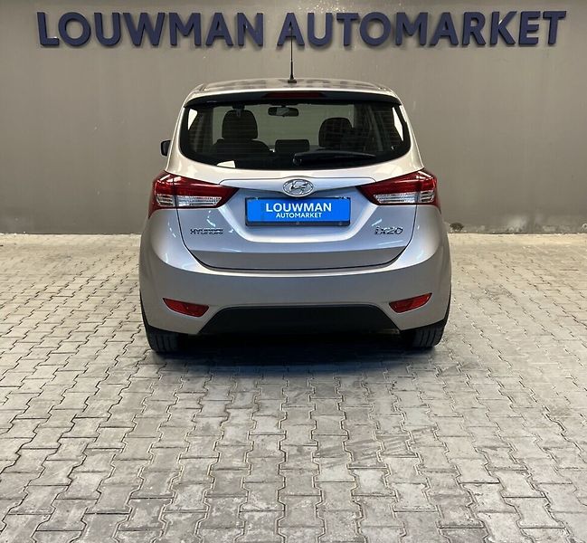 Hyundai ix20 CVVT - fotka 13 z 15