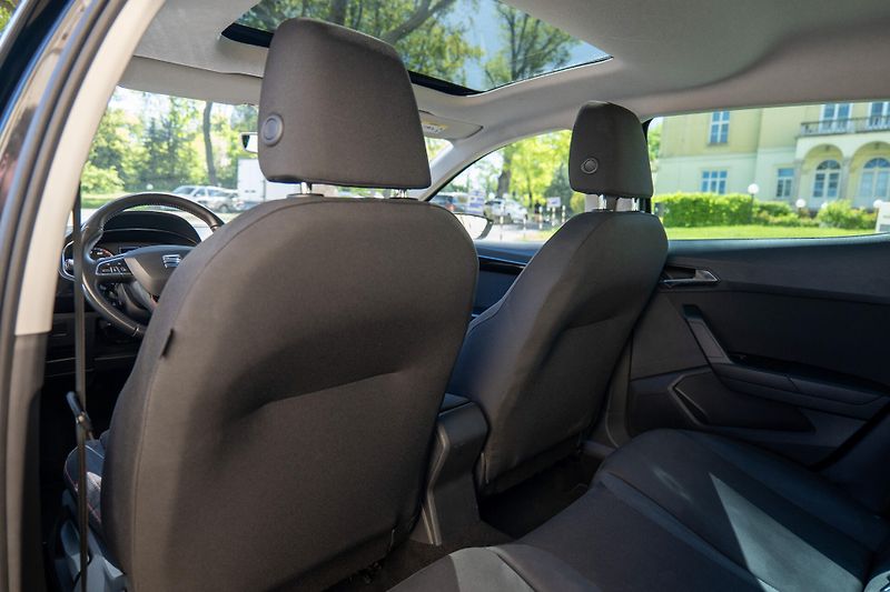 Seat Ibiza FR TSI DSG Panorama Kamera LED - fotka 15 z 35