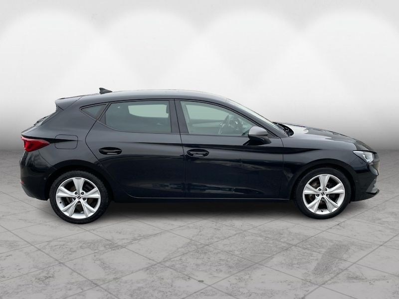 Seat Leon 2.0 TDi DSG 7st. FR-Line - fotka 8 z 29
