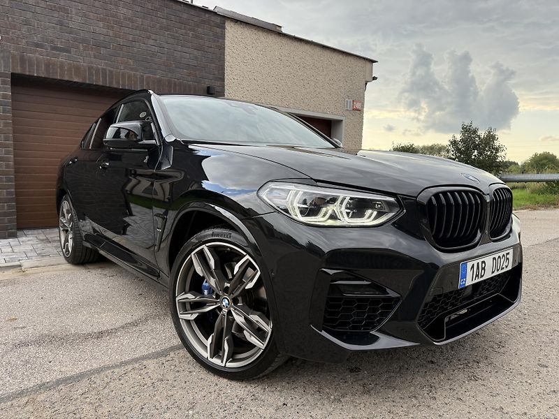BMW X4 (2021) BMW X4 M40D 250kw 700nm - fotka 1 z 42