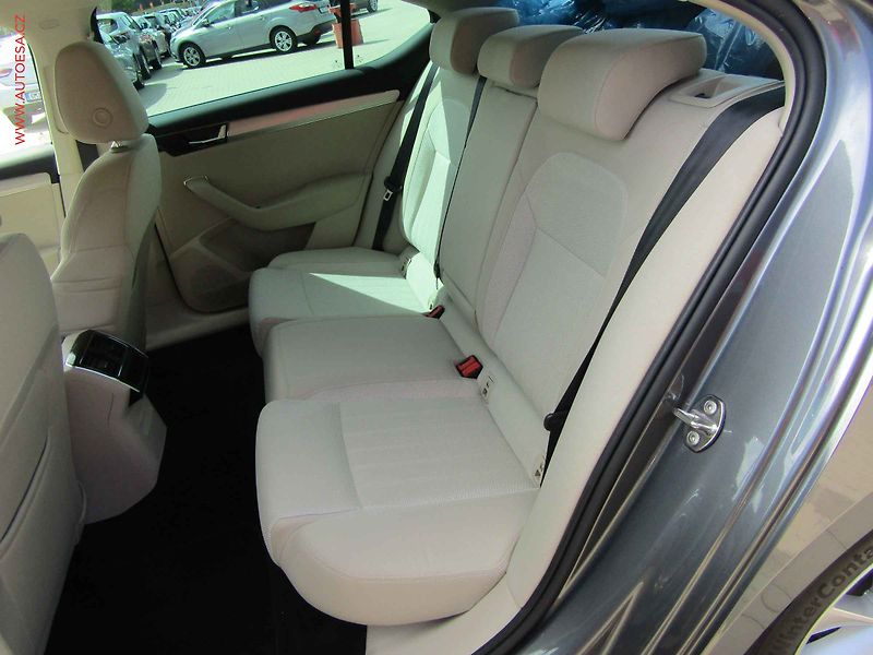 Škoda Superb (2022) 2.0TDi 4x4, ČR, DSG, navi - fotka 10 z 18