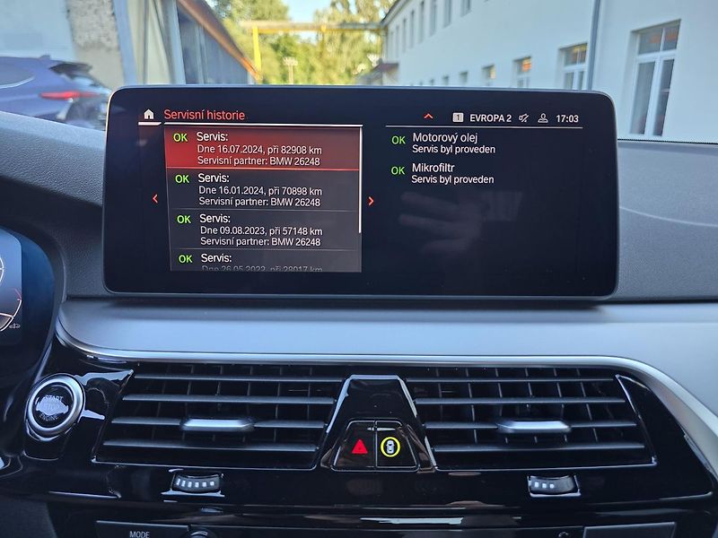BMW Řada 5 210kW XDRIVE HEADup - DPH - fotka 40 z 53