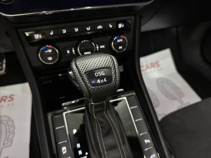 Škoda Superb 2,0   TDI 4x4 DSG SPORTLINE - fotka 19 z 39